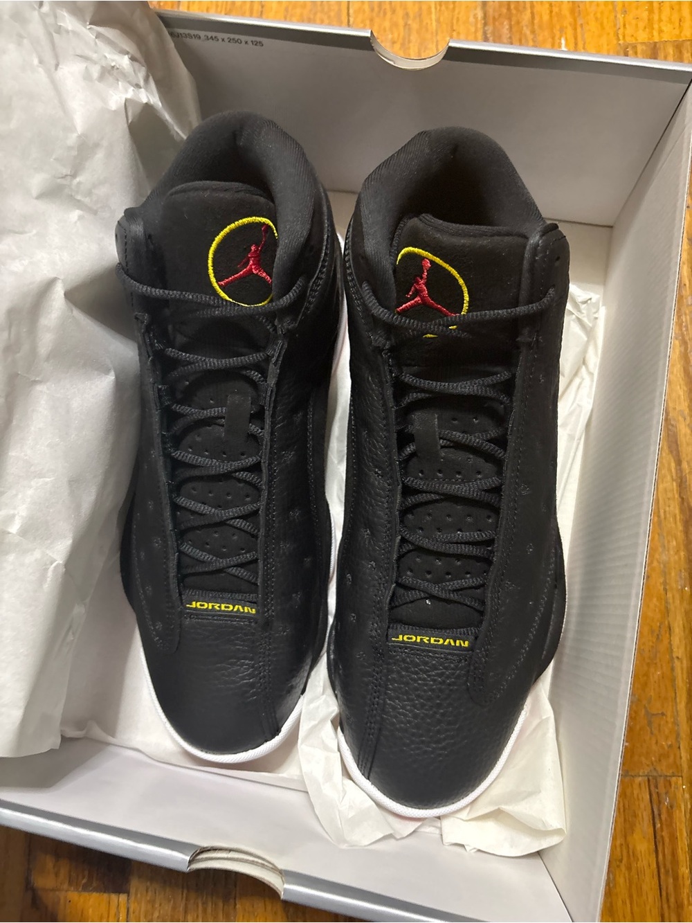 Men's Size 10 1/2 Jordan 13 “playoffs” Black and Red Retro Basketball Sneakers - Picture 8 of 15